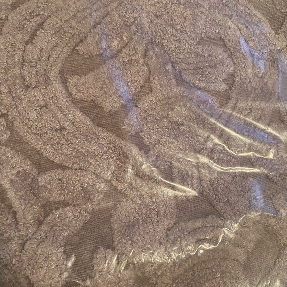 NWT Pottery Barn Pillowcase - Picture 2 of 3